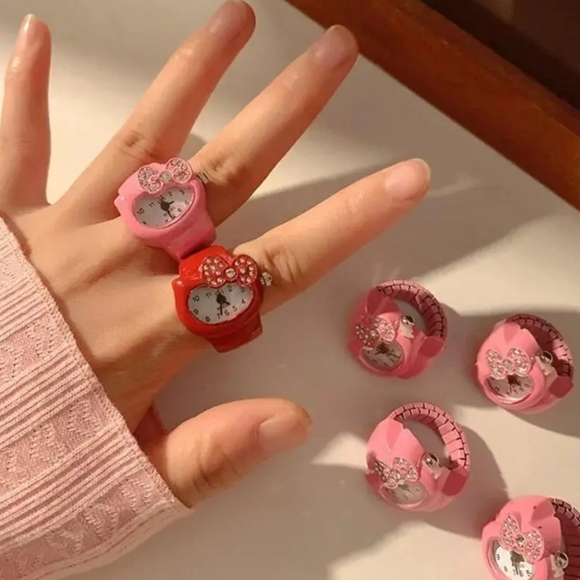 Hello Kitty Ring Watch - Picture 2 of 6
